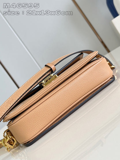 Pochette Metis East West 21.5 Brown White Monogram Empreinte Calfskin