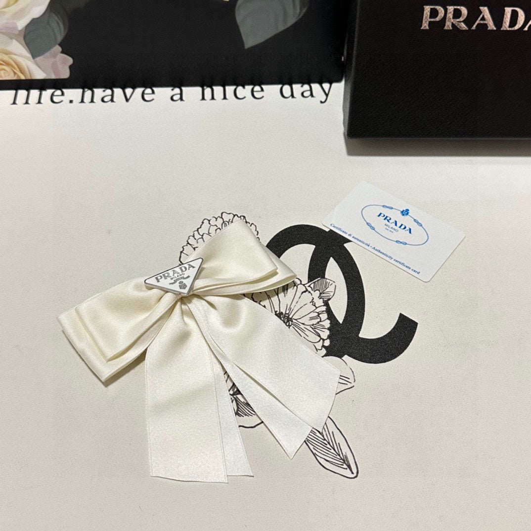 BOW HAIR CLIP IN BREEZY BEIGE RE-NYLON 423592