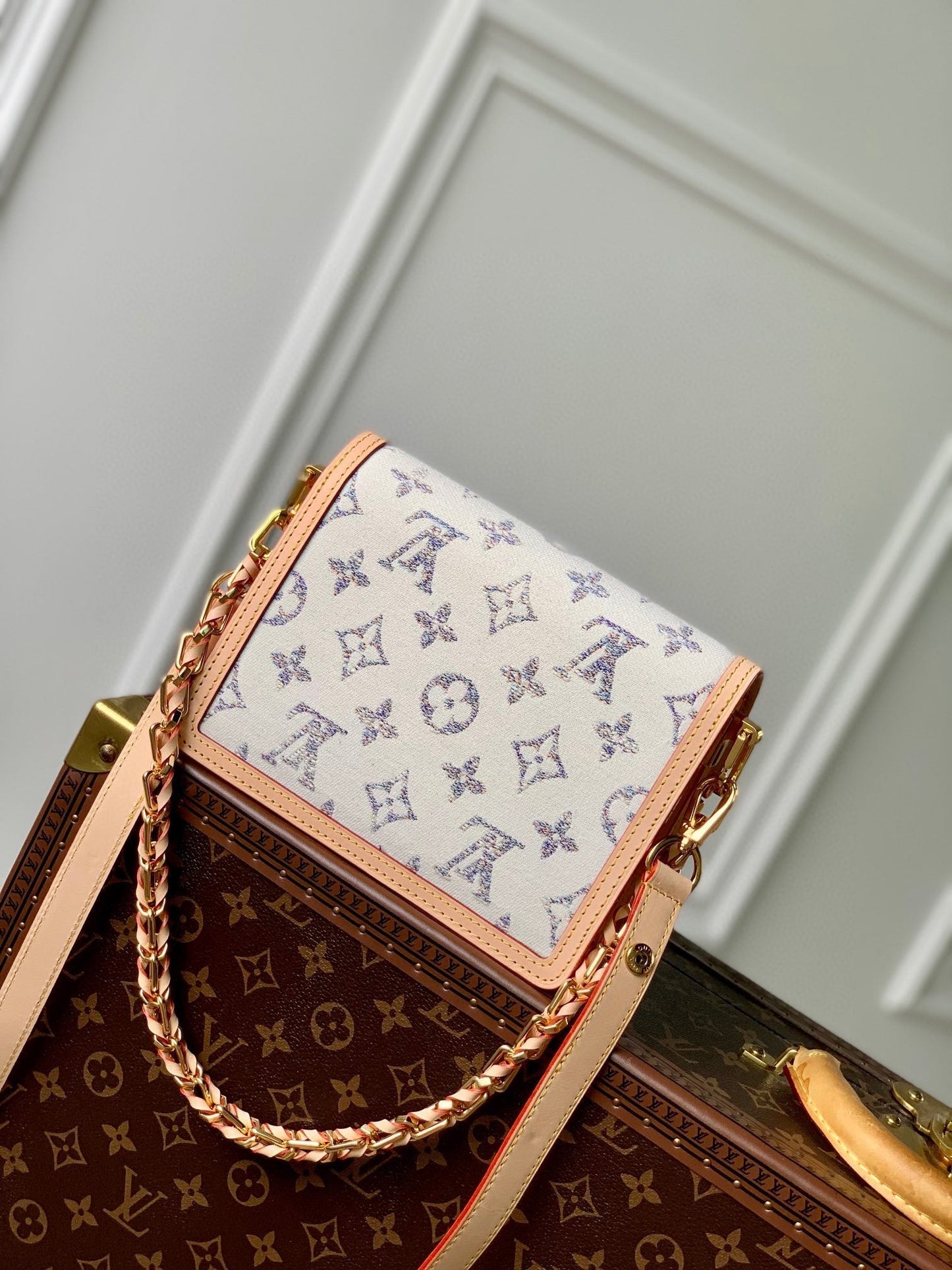 Lv Dauphine 20 Beige Leather White Monogram jacquard fabric