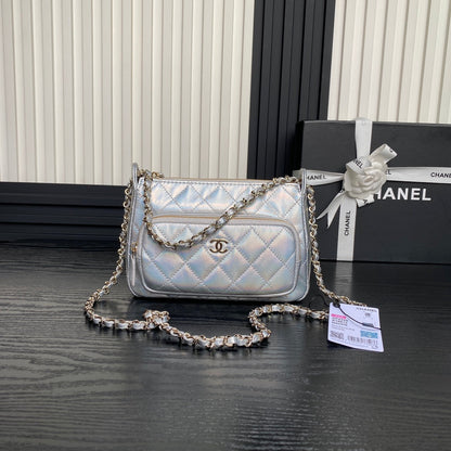 CC 25C Clutch With Strap 21cm Silver Metalic Calfskin
