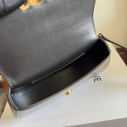 TEEN LOLA 20 IN BLACK CALFSKIN GOLD HARDWARE