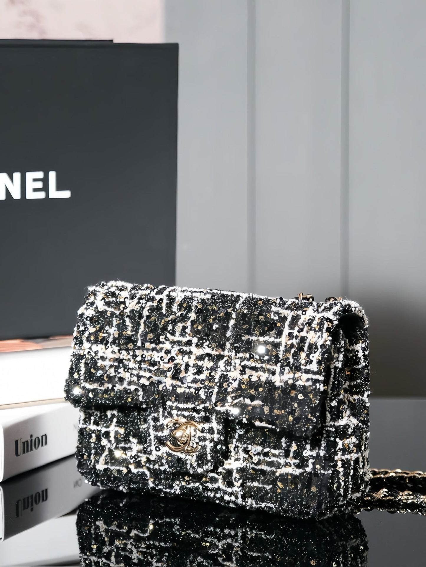 24S Flap Bag 20cm Black White Sequin Calfskin