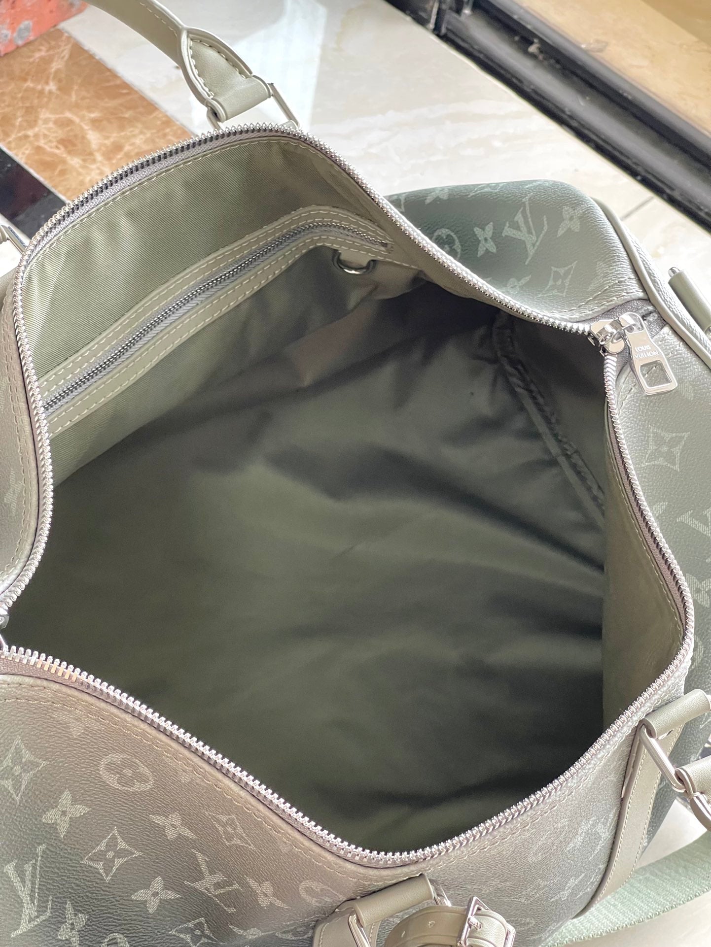 KEEPALL BANDOULI¨¨RE 45 IN GRAY MONOGRAM GRADIENT CANVAS