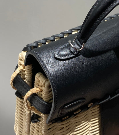 HM KELLY 22 PICNIC BLACK BAMBOO AND RATTAN