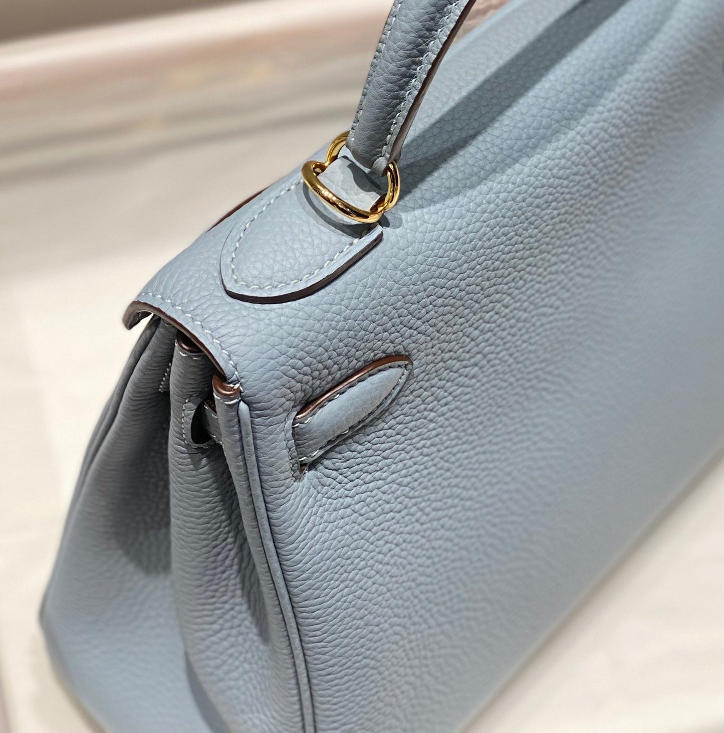 HM KELLY 28CM GREY TOGO GOLD HARDWARE
