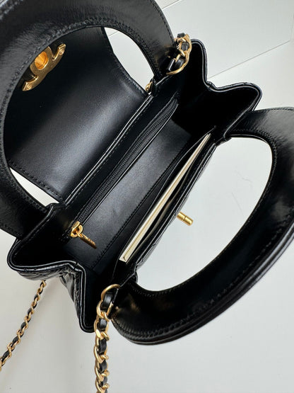 cc 24a nano 19cm kelly shopper bag black lambskin