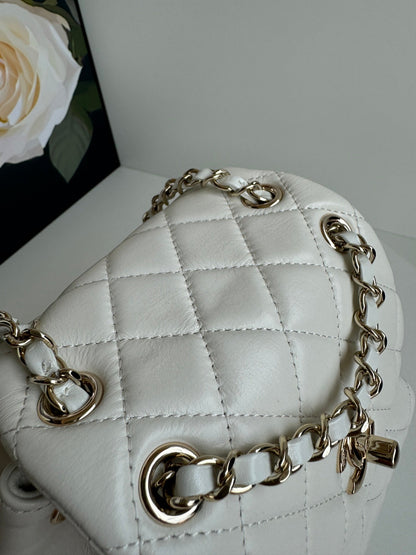 duma backpack 18cm white lambskin light gold hardware