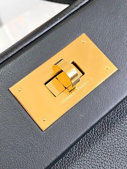 HM 24/24 Mini Bag 21cm Black Evercolor Leather Gold Hardware