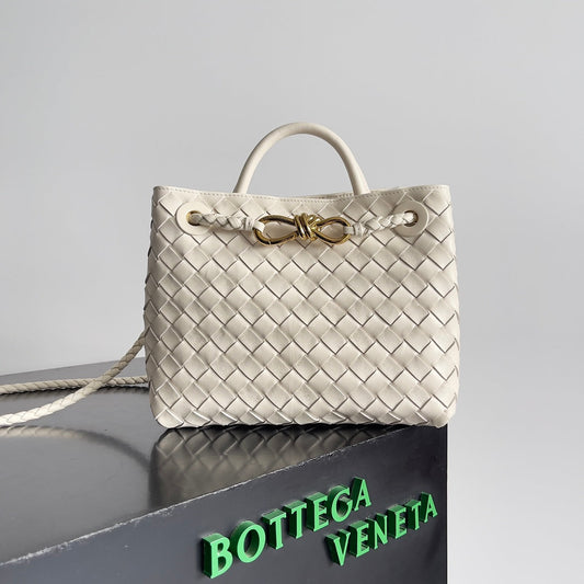 BV Small Andiamo 25 In Cream Lambskin Ghw 249677