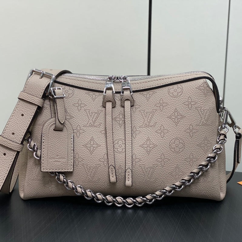hand it all pm 29cm dark beige mahina calfskin