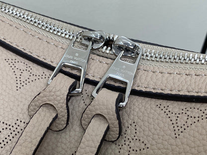 hand it all pm 29cm dark beige mahina calfskin
