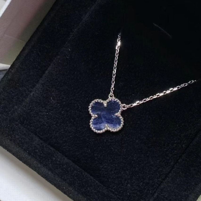 CLOVER 15MM PIETERSITE NECKLACE SILVER
